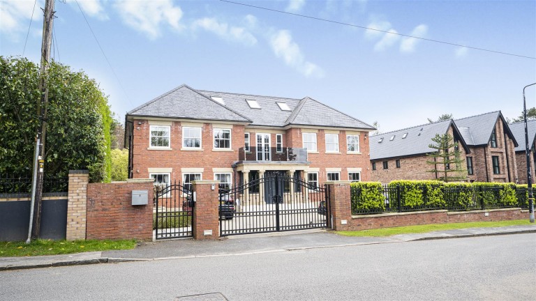 View Full Details for Barry Rise, Bowdon, Altrincham